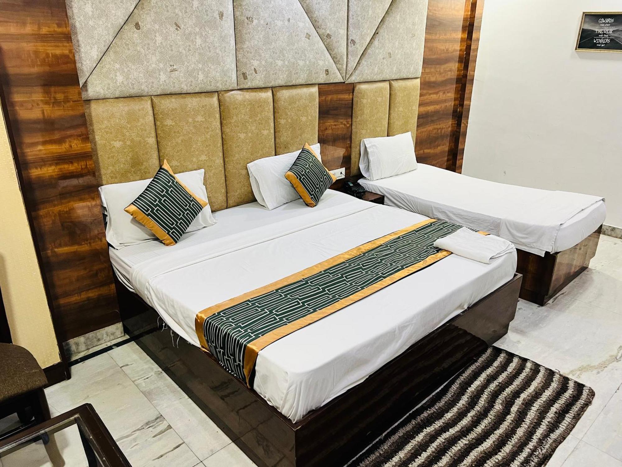 Hotel Marina Near Igi Airport Delhi นิวเดลี ภายนอก รูปภาพ