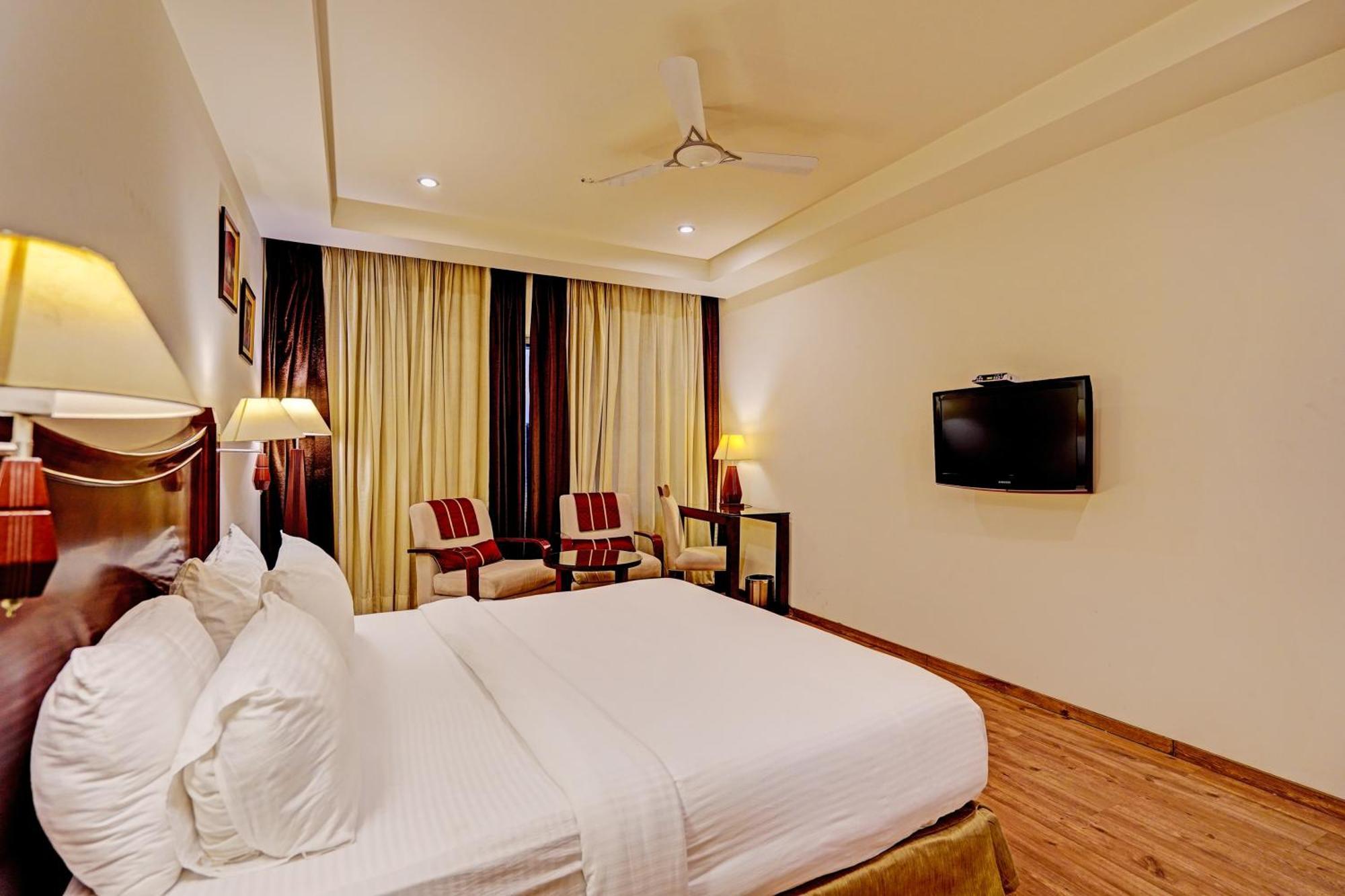 Hotel Marina Near Igi Airport Delhi นิวเดลี ภายนอก รูปภาพ