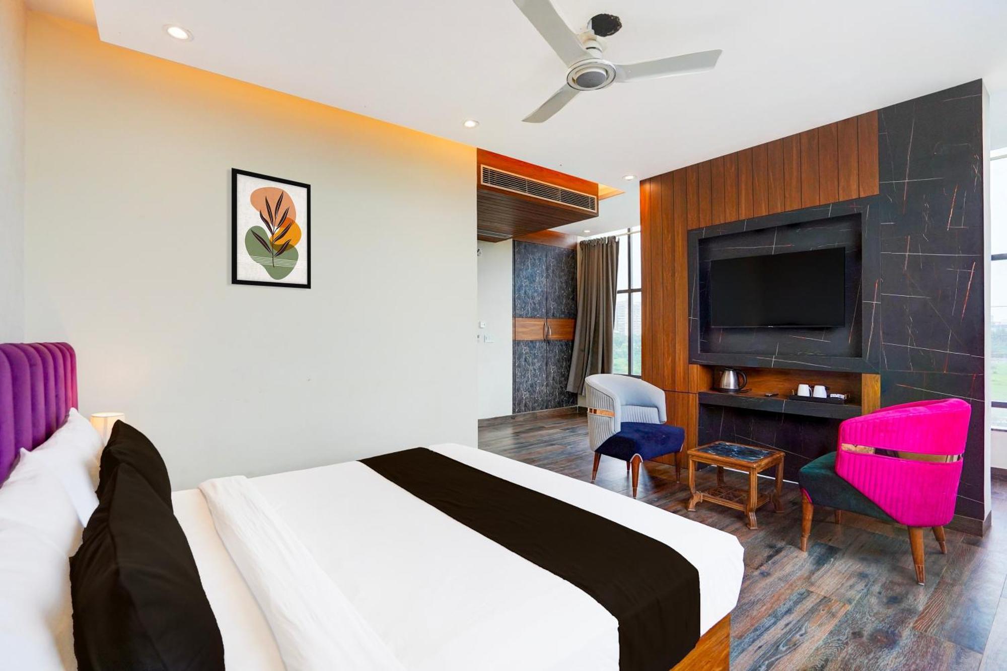 Hotel Marina Near Igi Airport Delhi นิวเดลี ภายนอก รูปภาพ
